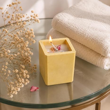 Broomoon Velvet Honey Aura Block Candle – Elegant Soy Wax Candle for Cozy Spaces & Sophisticated Interiors