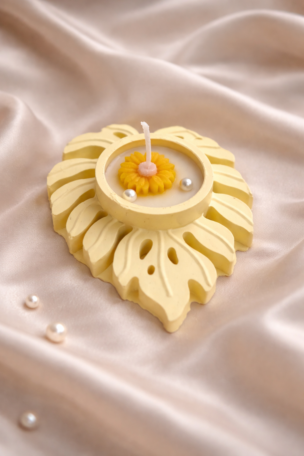 Broomoon BloomLeaf Rosé Edition Candle