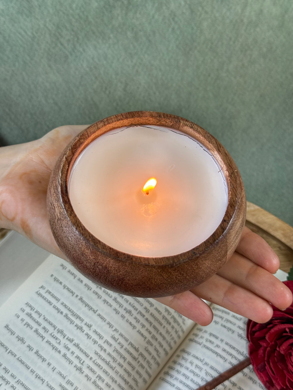 Round Wooden Bowl Soy Wax Candle – Handcrafted Natural Aromatherapy Candle