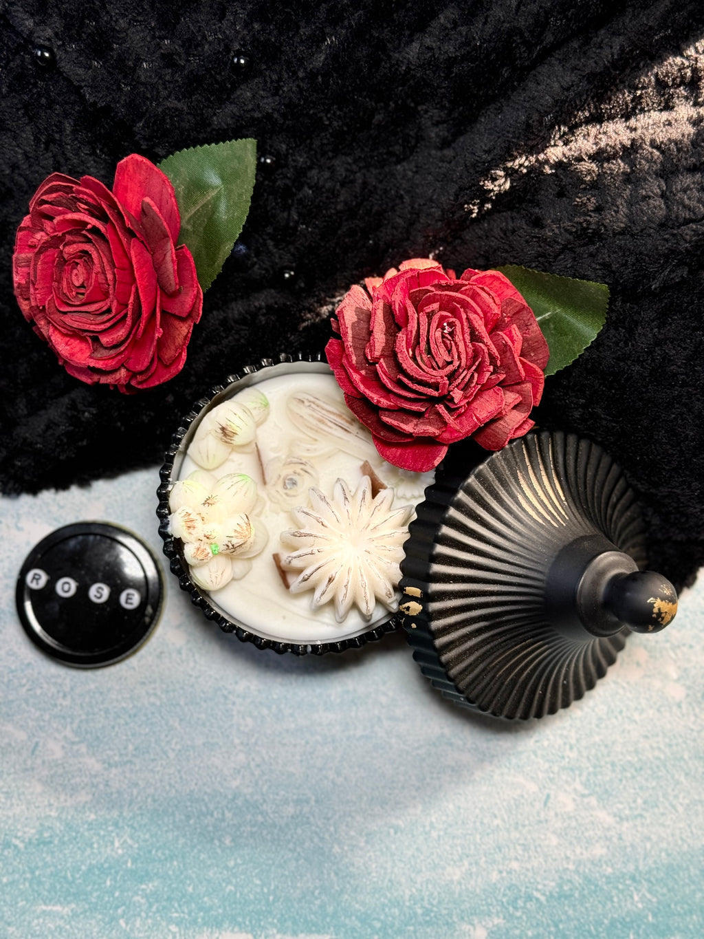 Luxury Black Ribbed Jar Soy Candle – Handmade Decorative Candle with Lid for Elegant Home Décor