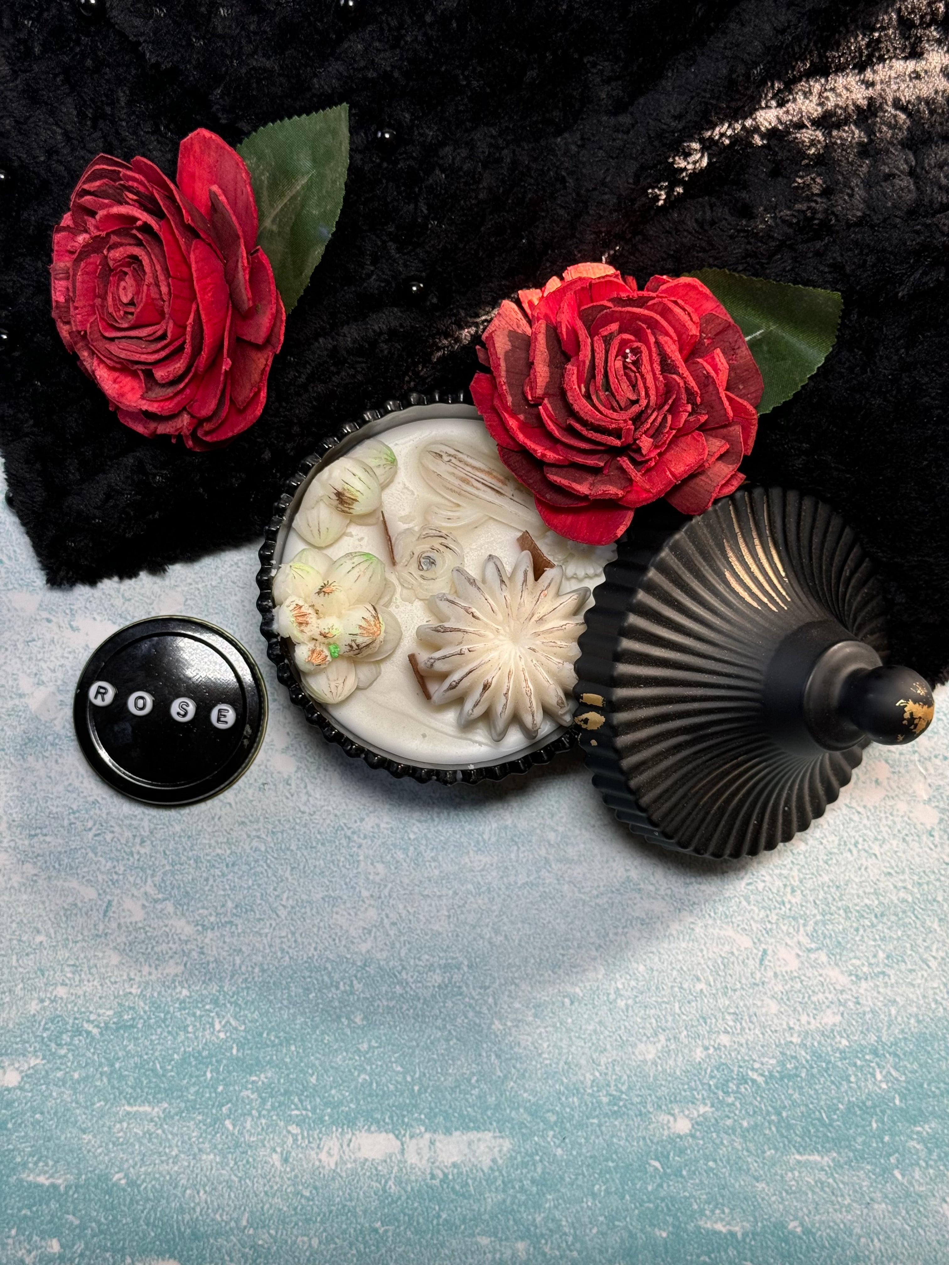 Luxury Black Ribbed Jar Soy Candle – Handmade Decorative Candle with Lid for Elegant Home Décor