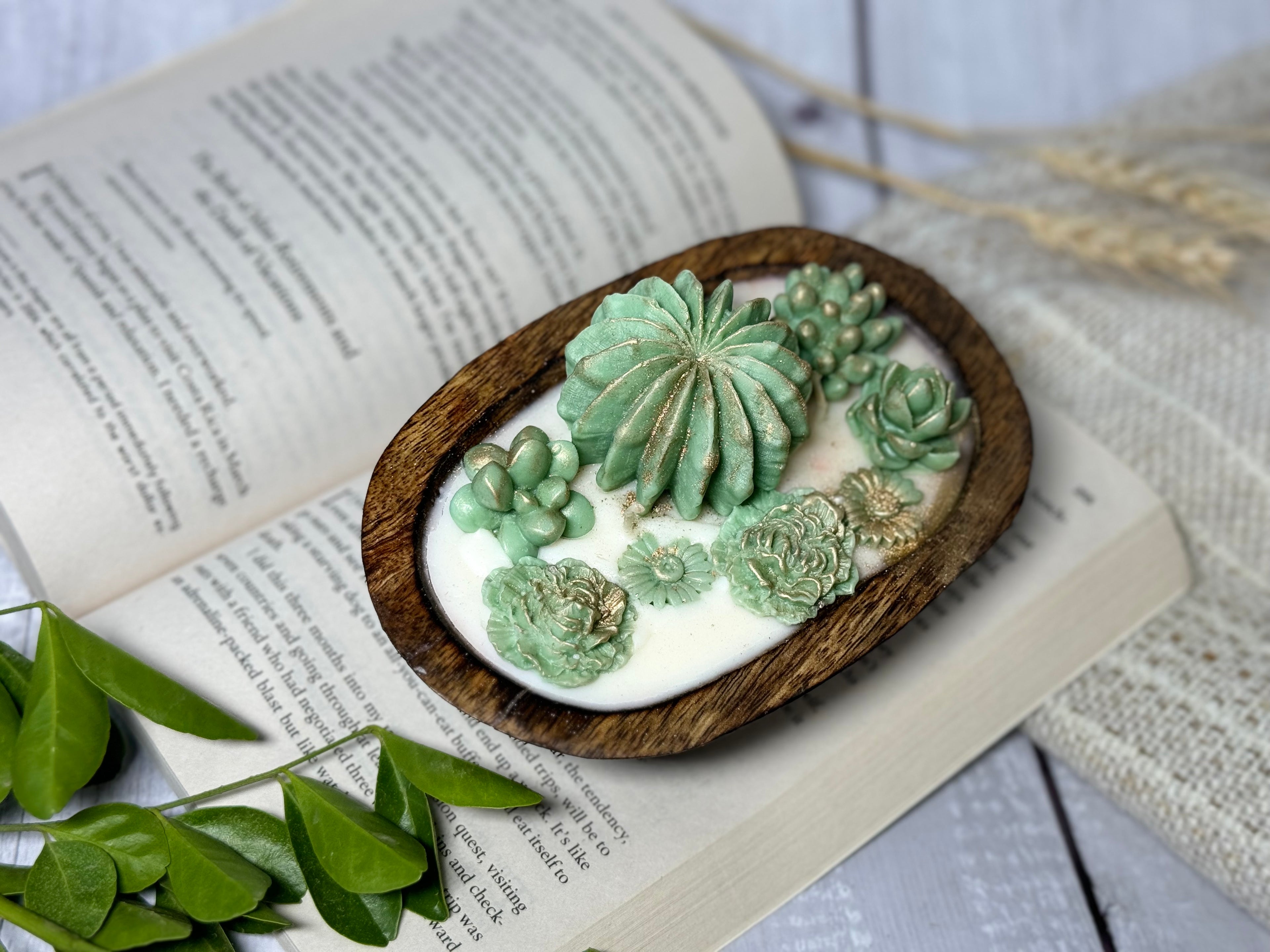 Handmade Succulent Wooden Bowl Candle – Luxury Decorative Soy Wax Candle