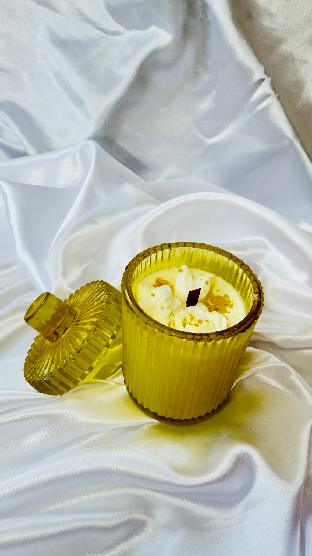 Luxury Ribbed Glass Scented Candle with Lid – Premium Soy Wax Jar Candle (Yellow & Pink Edition)