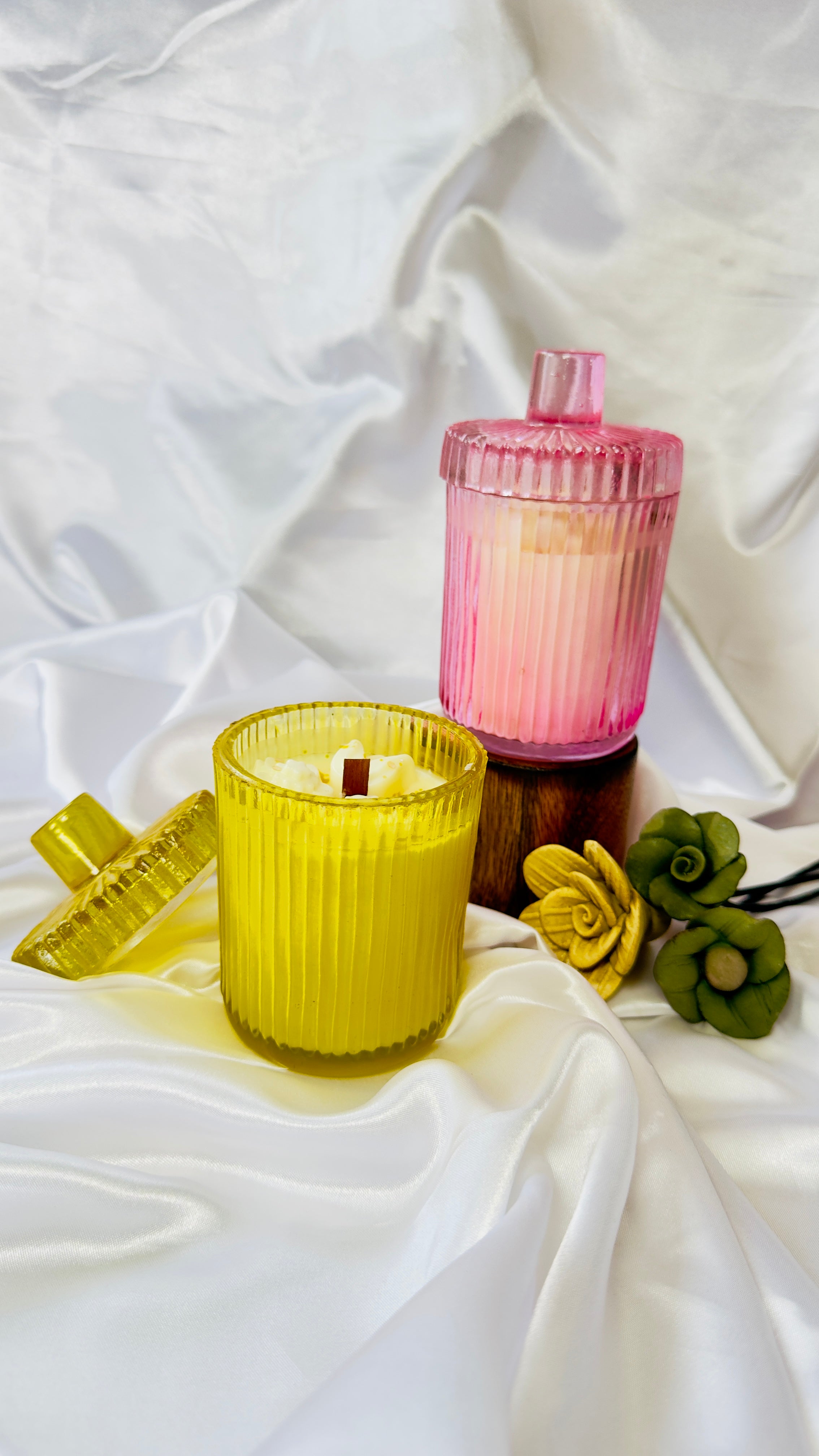 Luxury Ribbed Glass Scented Candle with Lid – Premium Soy Wax Jar Candle (Yellow & Pink Edition)