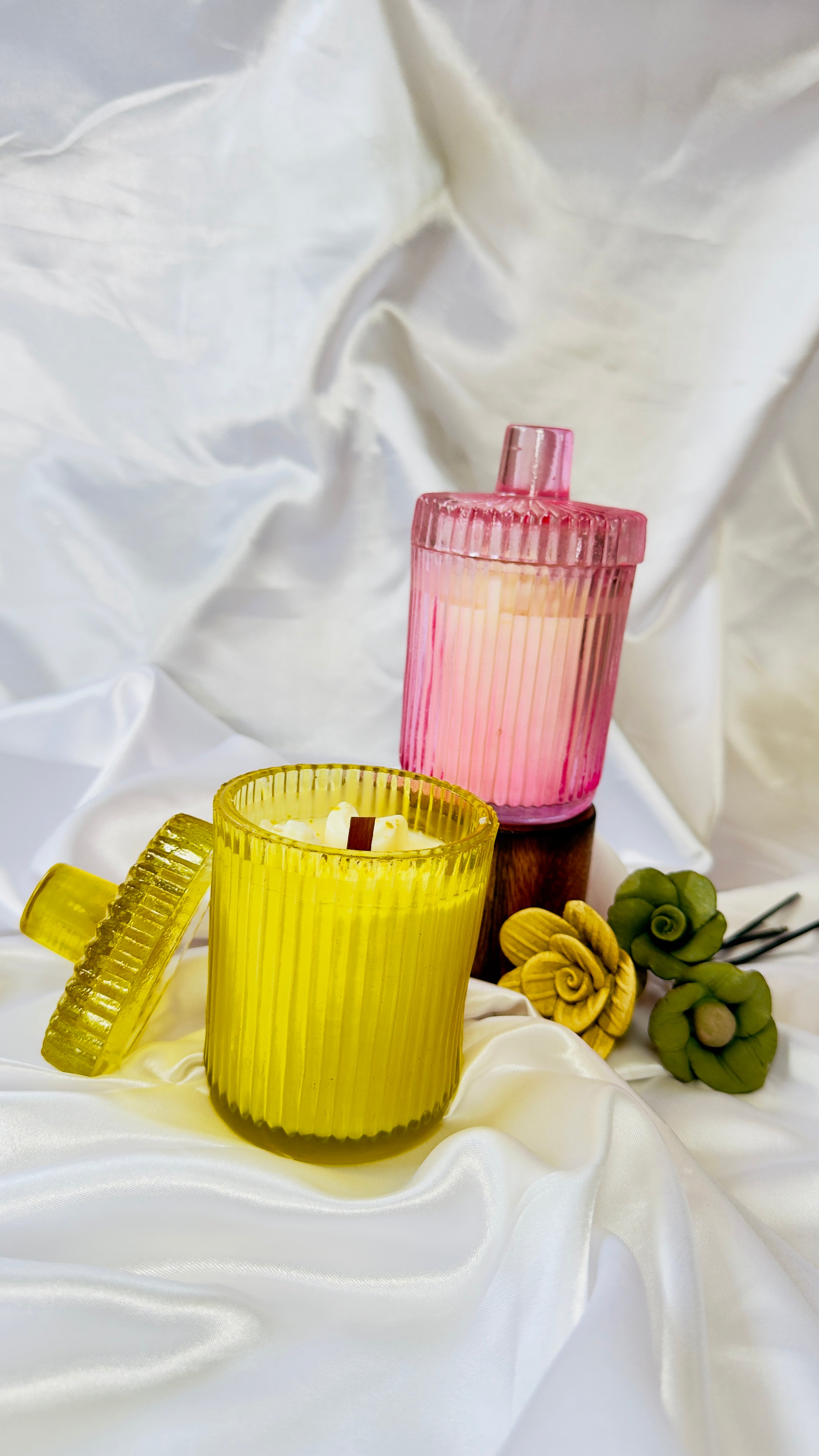 Luxury Ribbed Glass Scented Candle with Lid – Premium Soy Wax Jar Candle (Yellow & Pink Edition)