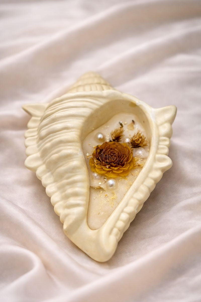 Broomoon Seashell Bloom Candle