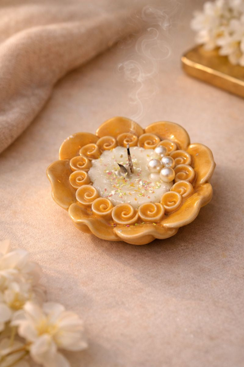 Ceramic  Aura Blossom Candle