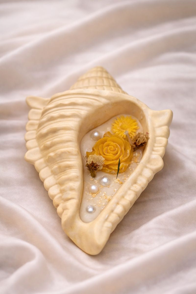 Broomoon Seashell Bloom Candle