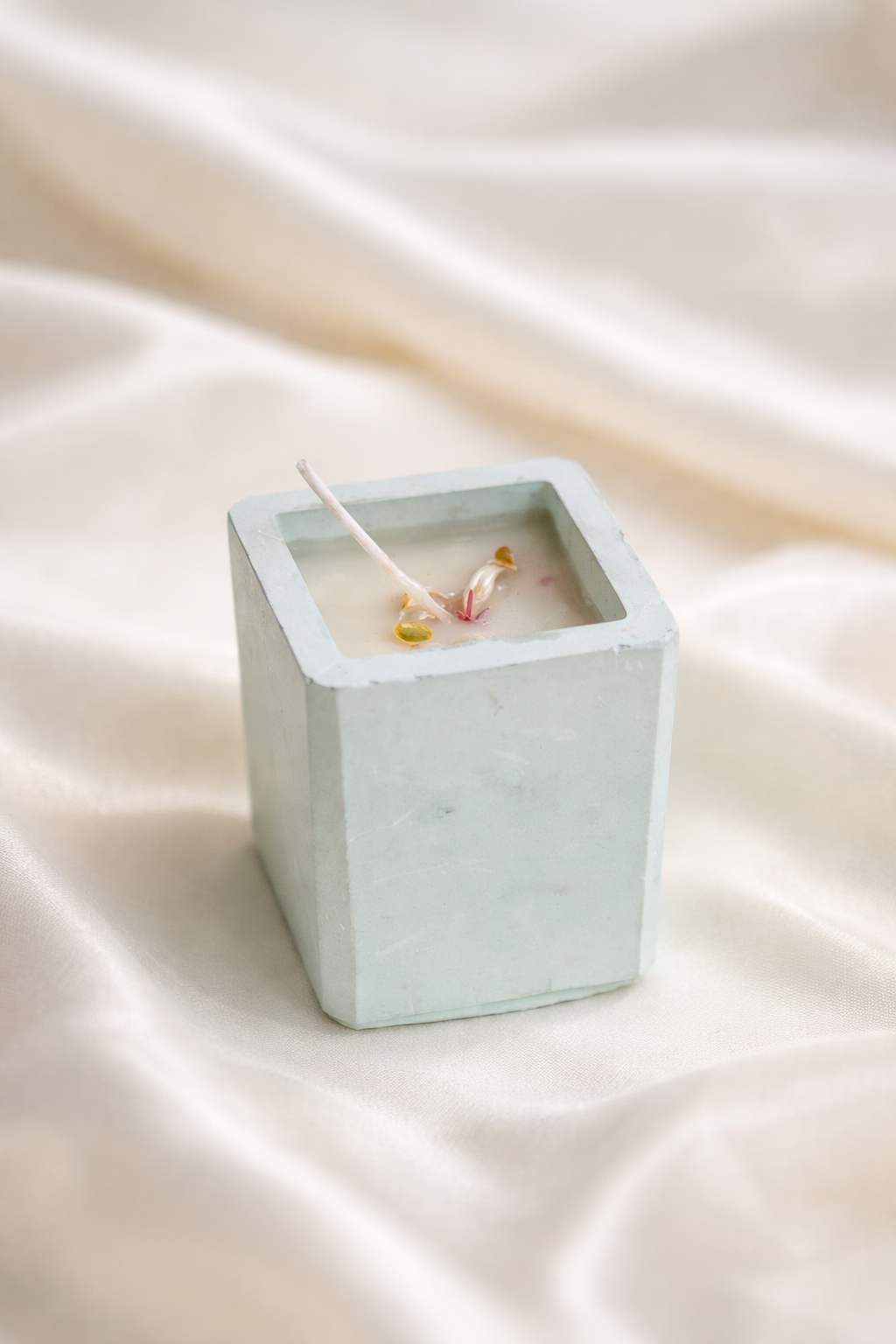 Broomoon Aura Block Candle