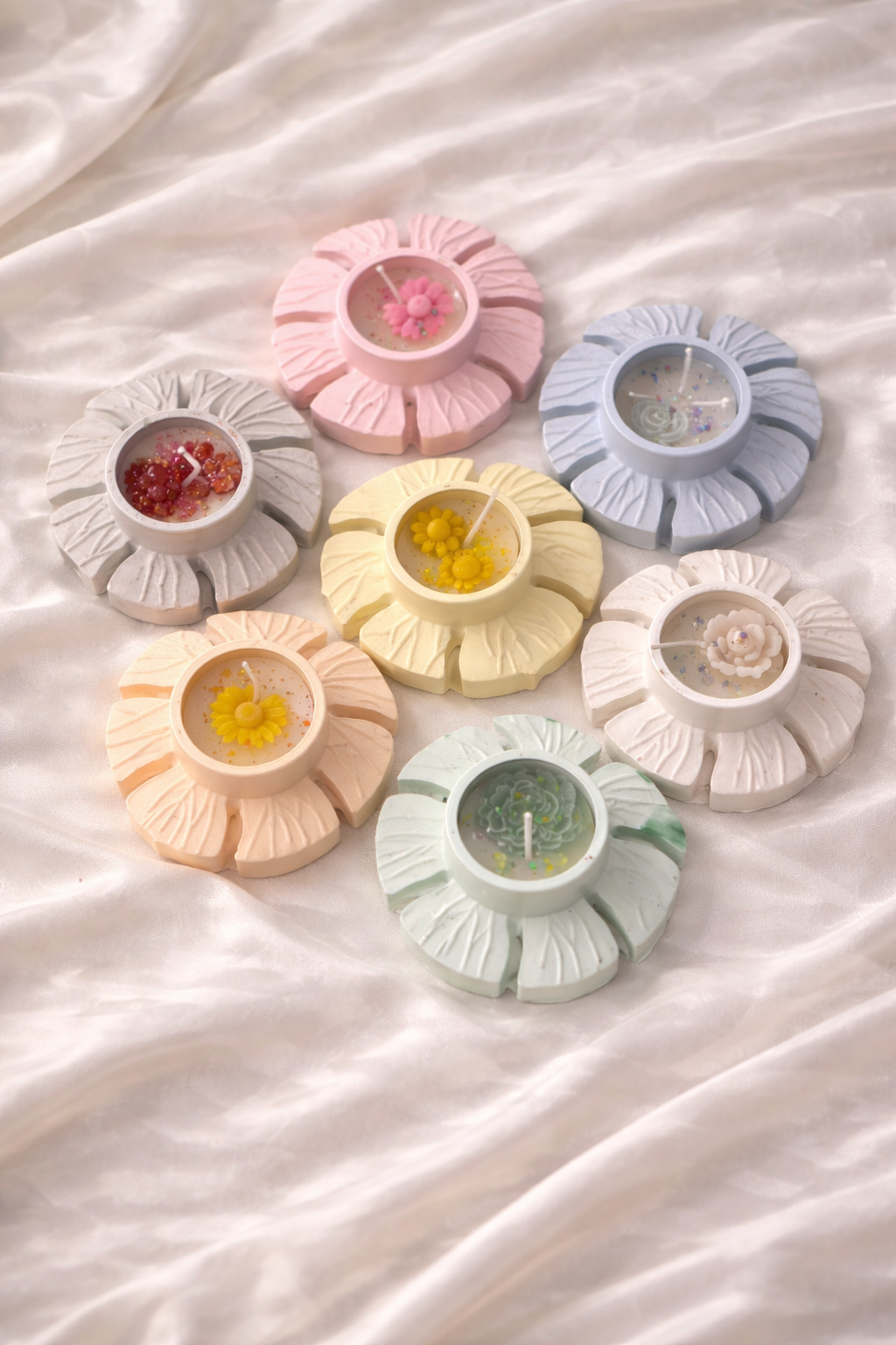 BROOMOON Petal Dream Tealight Candle