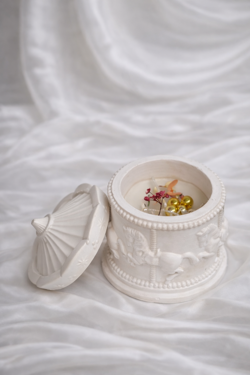 🦄 Broomoon Unicorn Royale Jar – Luxury Decorative Candle